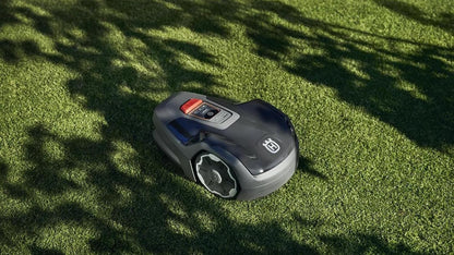 Husqvarna Automower Aspire R4 Rasenroboter für Rasenflächen bis 400m², App-gesteuert, optimiert für schmale Durchgänge und mit Begrenzungskabel zu installieren